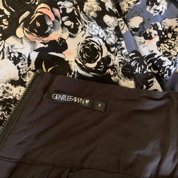 Corseted high waist mini skirt - Picture 4 of 4